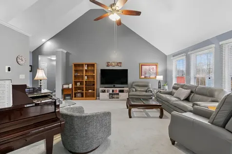313 South Elm Street Manteno IL 60950