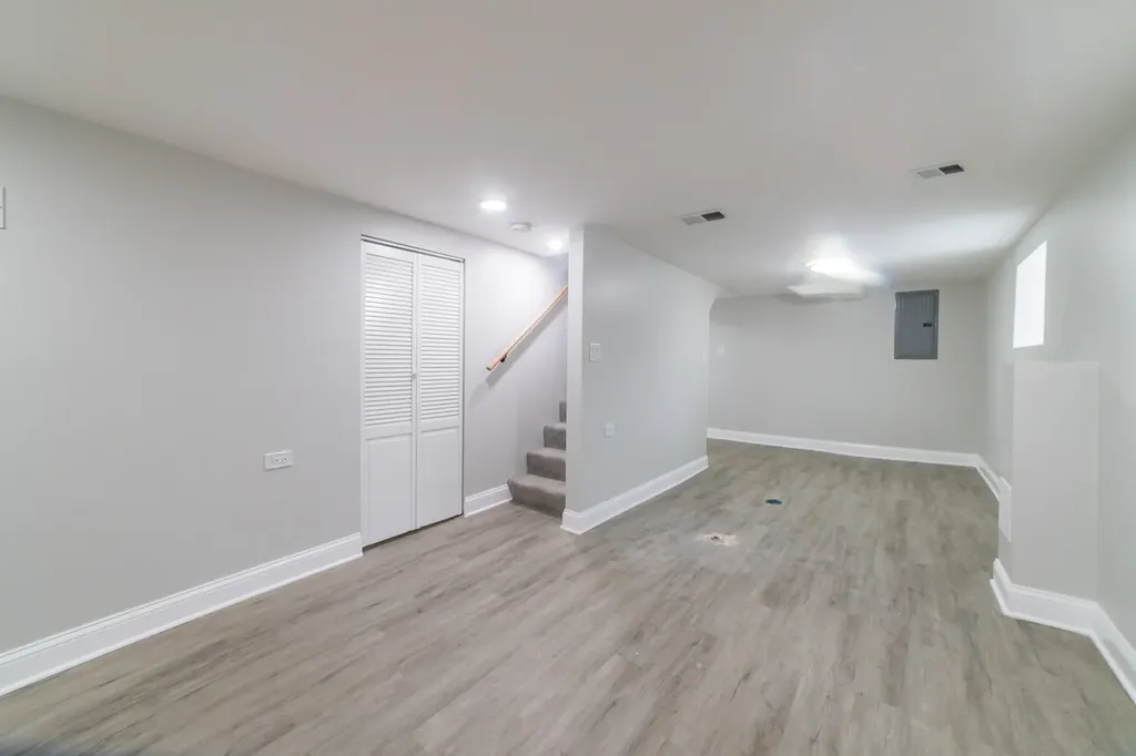 9309 South Ada Street Chicago IL 60620