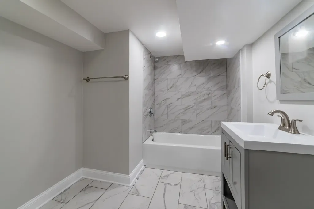9309 South Ada Street Chicago IL 60620