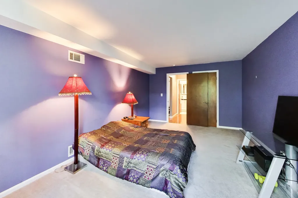 5400 Carriageway Drive Rolling Meadows IL 60008