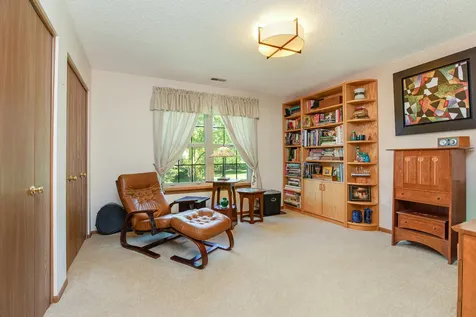 310 Carriage Way Bloomingdale IL 60108