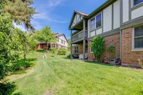 310 Carriage Way Bloomingdale IL 60108