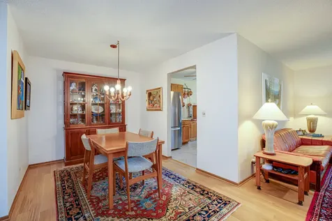 310 Carriage Way Bloomingdale IL 60108