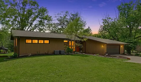 1010 Parkview Drive Mahomet IL 61853