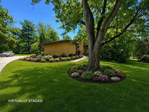 1010 Parkview Drive Mahomet IL 61853
