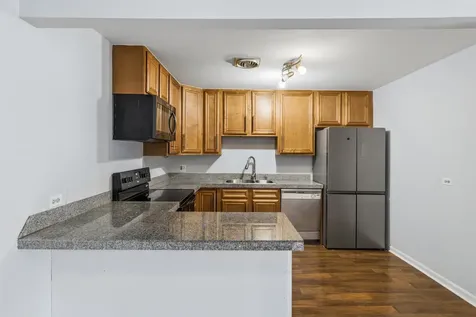5450 Astor Lane Rolling Meadows IL 60008