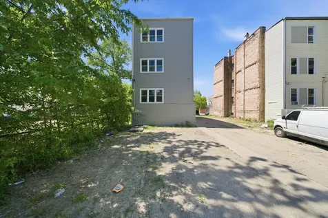541 North Lawndale Avenue Chicago IL 60624