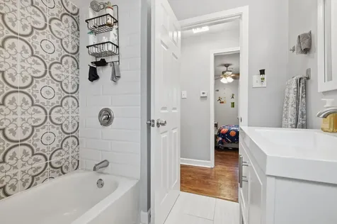 1036 West 105th Street Chicago IL 60643