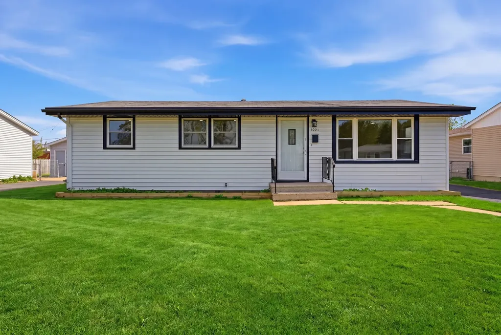 1021 Anna Avenue Machesney Park IL 61115