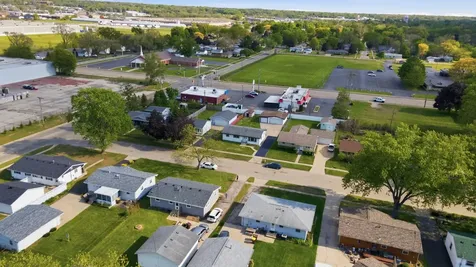 1021 Anna Avenue Machesney Park IL 61115