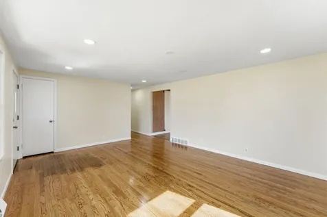 1021 Anna Avenue Machesney Park IL 61115