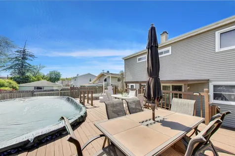 401 Collen Drive Lombard IL 60148