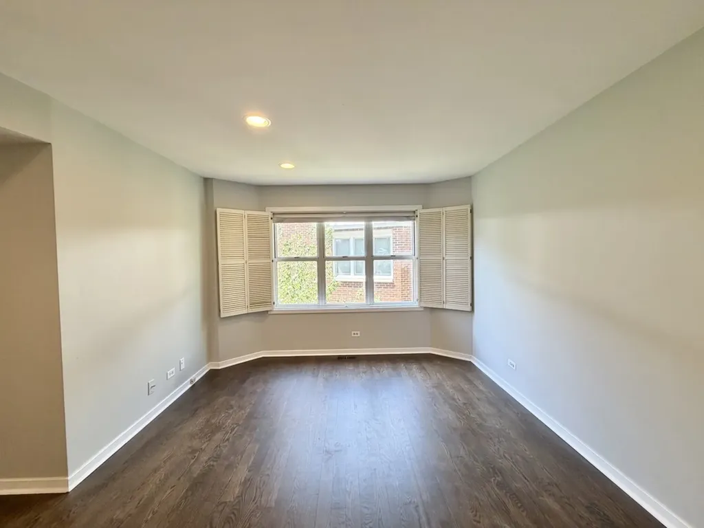 2717 North Lehmann Court Chicago IL 60614