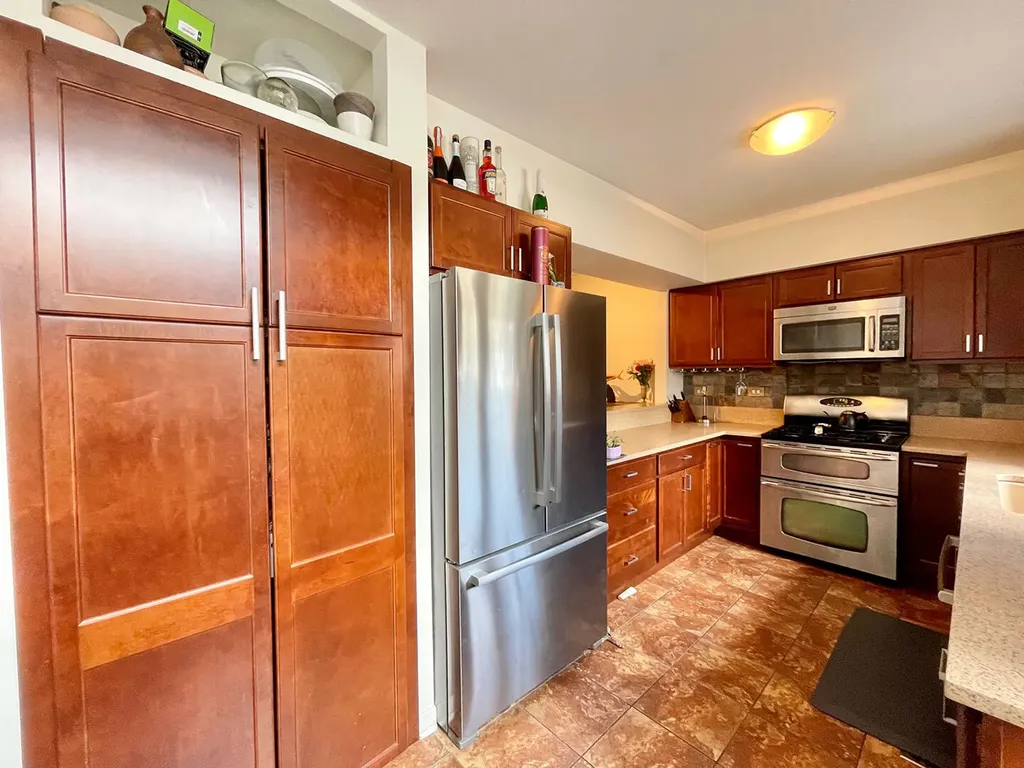 2717 North Lehmann Court Chicago IL 60614