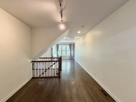 2717 North Lehmann Court Chicago IL 60614