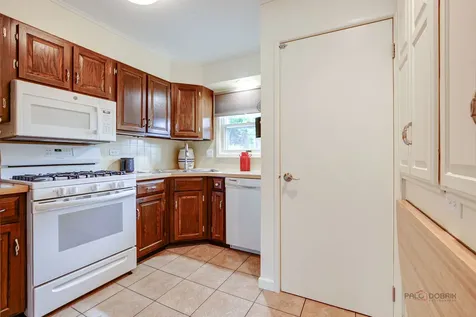 1284 Deerfield Place Highland Park IL 60035