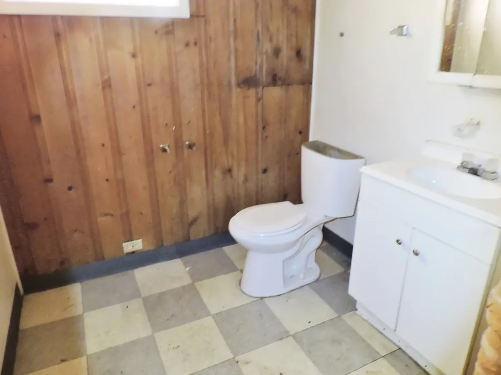 8005 South Campbell Avenue Chicago IL 60652