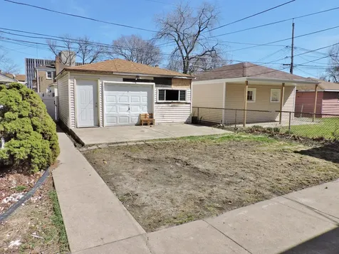 8005 South Campbell Avenue Chicago IL 60652