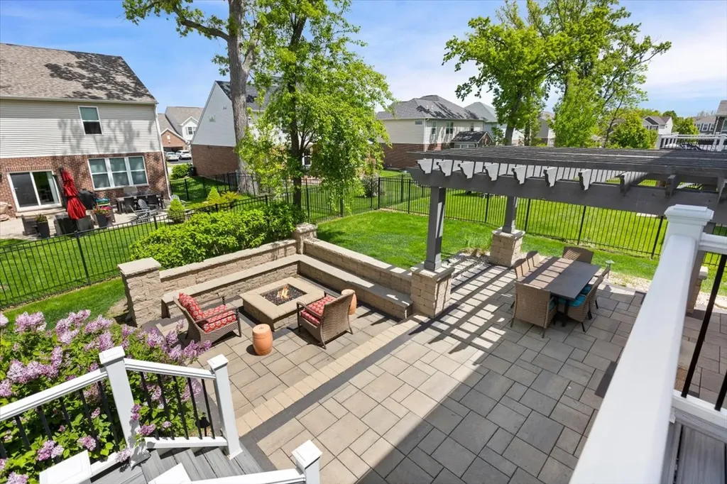 1516 Hartford Lane Woodridge IL 60517