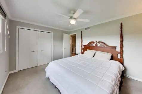 1976 Robert Street Aurora IL 60506