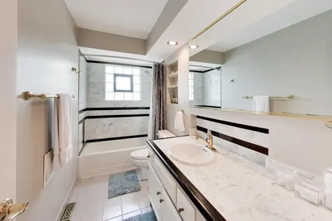 1976 Robert Street Aurora IL 60506