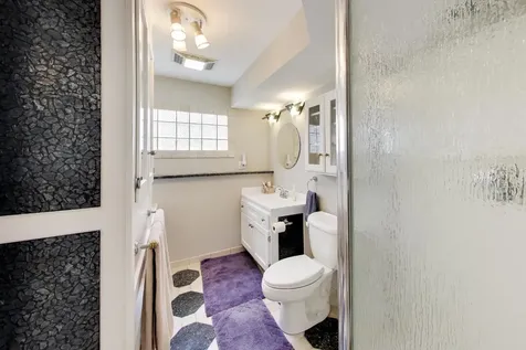 1976 Robert Street Aurora IL 60506