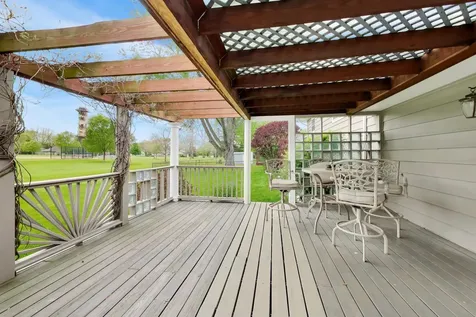 1976 Robert Street Aurora IL 60506