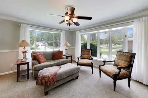 1976 Robert Street Aurora IL 60506