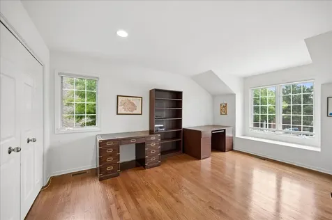 2288 Royal Ridge Drive Northbrook IL 60062