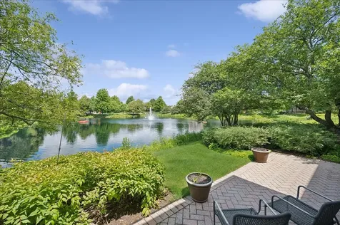 2288 Royal Ridge Drive Northbrook IL 60062