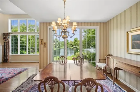 2288 Royal Ridge Drive Northbrook IL 60062