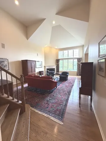 2288 Royal Ridge Drive Northbrook IL 60062