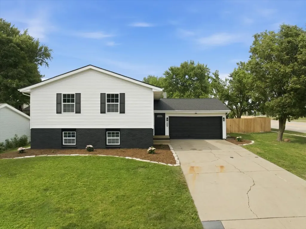 1828 Johnson Drive Normal IL 61761
