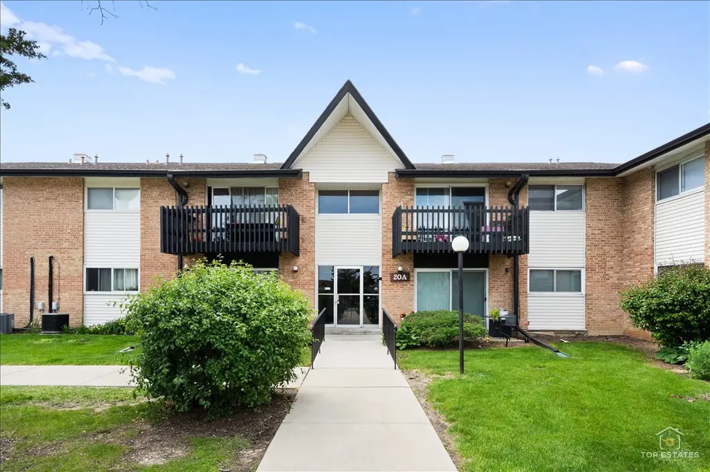 20A Kingery Quarter Willowbrook IL 60527