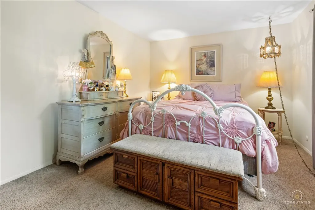 20A Kingery Quarter Willowbrook IL 60527