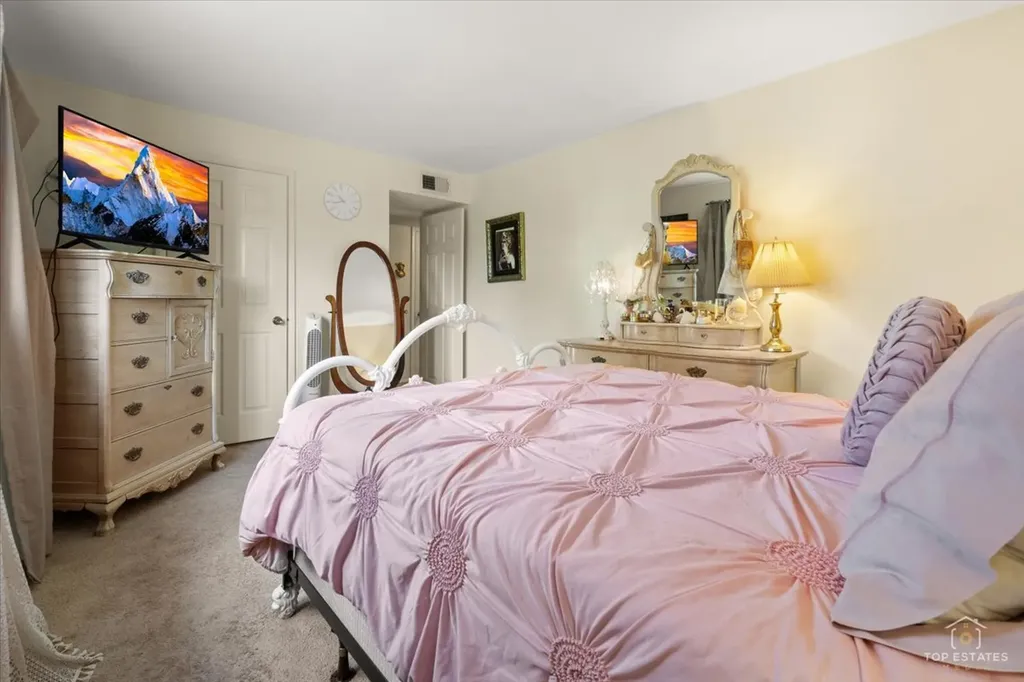 20A Kingery Quarter Willowbrook IL 60527