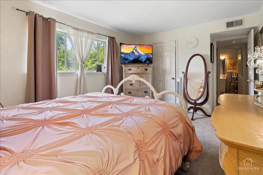 20A Kingery Quarter Willowbrook IL 60527