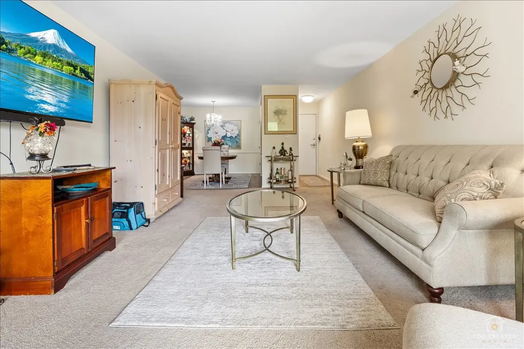 20A Kingery Quarter Willowbrook IL 60527