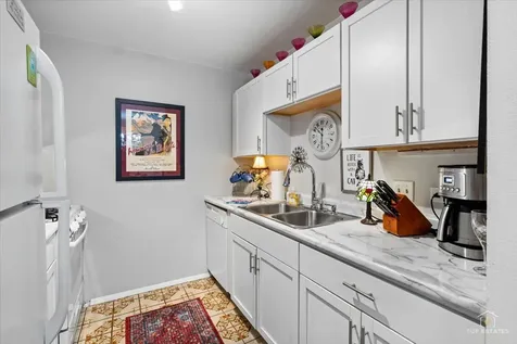 20A Kingery Quarter Willowbrook IL 60527