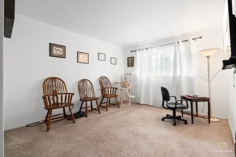 20A Kingery Quarter Willowbrook IL 60527