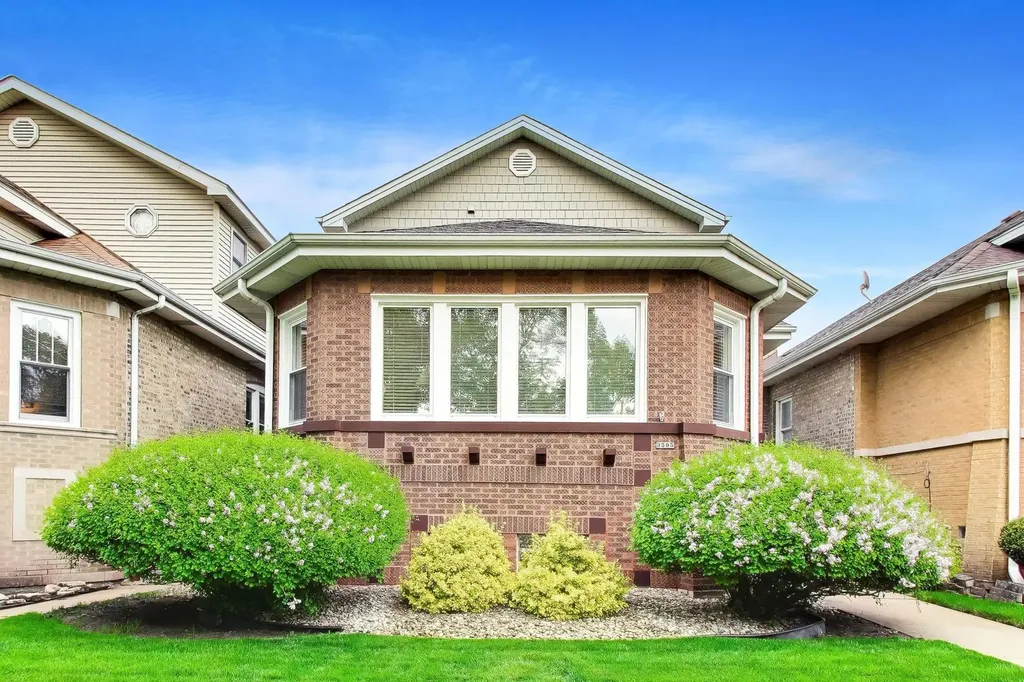 3505 North Nottingham Avenue Chicago IL 60634