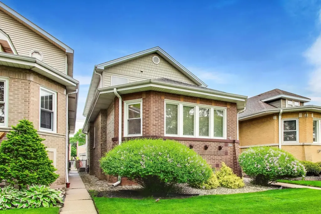 3505 North Nottingham Avenue Chicago IL 60634