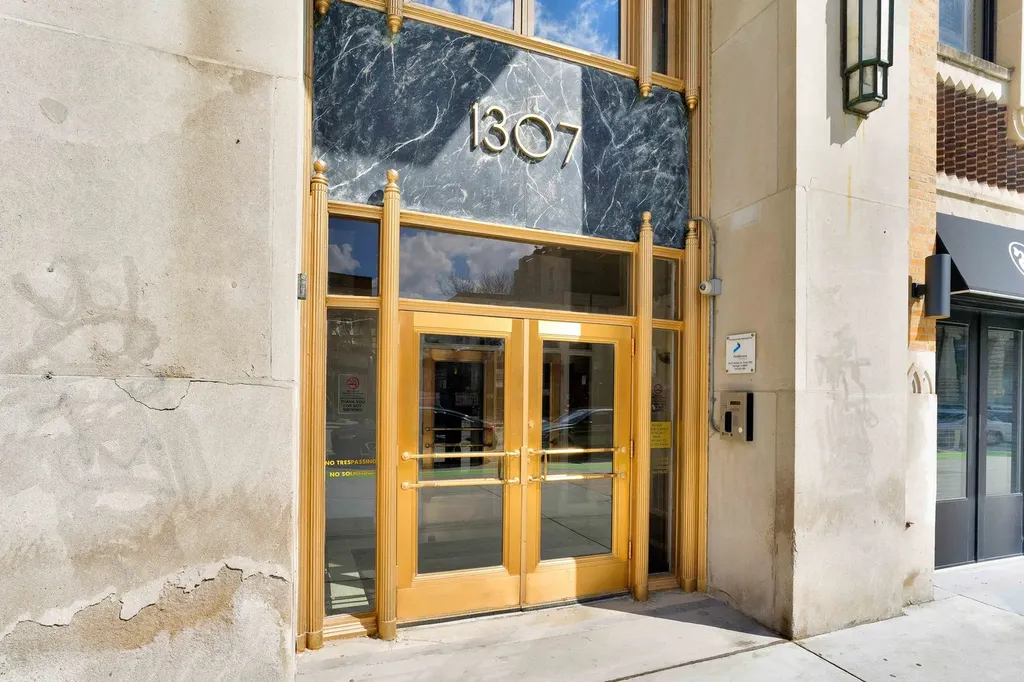 1307 South Wabash Avenue Chicago IL 60605