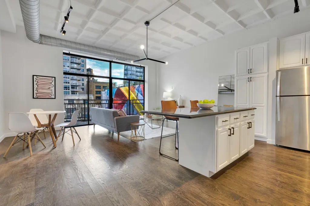 1307 South Wabash Avenue Chicago IL 60605