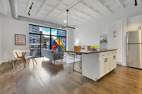 1307 South Wabash Avenue Chicago IL 60605