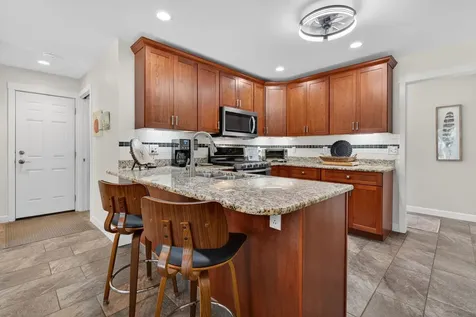 223 Willow Lane Geneva IL 60134