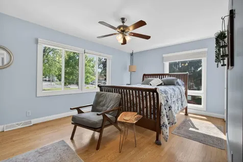 223 Willow Lane Geneva IL 60134