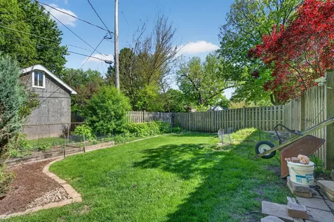 223 Willow Lane Geneva IL 60134