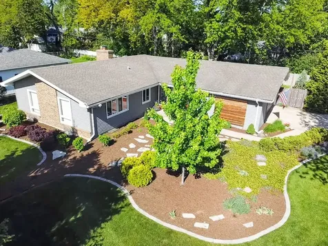 223 Willow Lane Geneva IL 60134