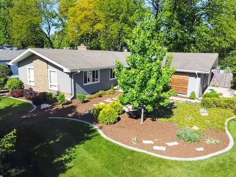 223 Willow Lane Geneva IL 60134